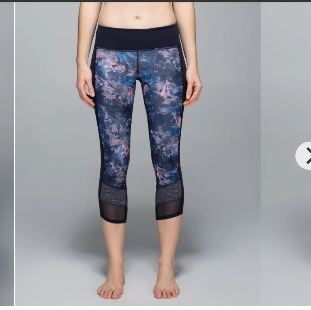Lululemon If You're Lucky Crop in Moody Mirage, sz 10